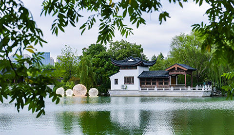 尊龙凯时[苏州景物园林设计,苏州景物园林施工,苏州文物古建修缮,苏州香山制造,苏州园林设计,苏州景物园林设计,苏州园林制造,苏州景物园林制造,苏州古修建修复]