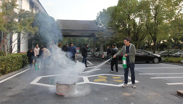 尊龙凯时[苏州景物园林设计,苏州景物园林施工,苏州文物古建修缮,苏州香山制造,苏州园林设计,苏州景物园林设计,苏州园林制造,苏州景物园林制造,苏州古修建修复]