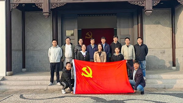 尊龙凯时[苏州景物园林设计,苏州景物园林施工,苏州文物古建修缮,苏州香山制造,苏州园林设计,苏州景物园林设计,苏州园林制造,苏州景物园林制造,苏州古修建修复]