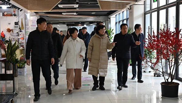尊龙凯时[苏州景物园林设计,苏州景物园林施工,苏州文物古建修缮,苏州香山制造,苏州园林设计,苏州景物园林设计,苏州园林制造,苏州景物园林制造,苏州古修建修复]
