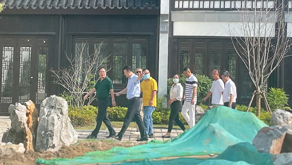 尊龙凯时[苏州景物园林设计,苏州景物园林施工,苏州文物古建修缮,苏州香山制造,苏州园林设计,苏州景物园林设计,苏州园林制造,苏州景物园林制造,苏州古修建修复]