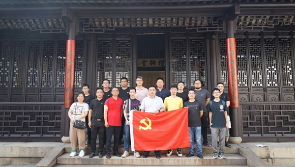 尊龙凯时[苏州景物园林设计,苏州景物园林施工,苏州文物古建修缮,苏州香山制造,苏州园林设计,苏州景物园林设计,苏州园林制造,苏州景物园林制造,苏州古修建修复]
