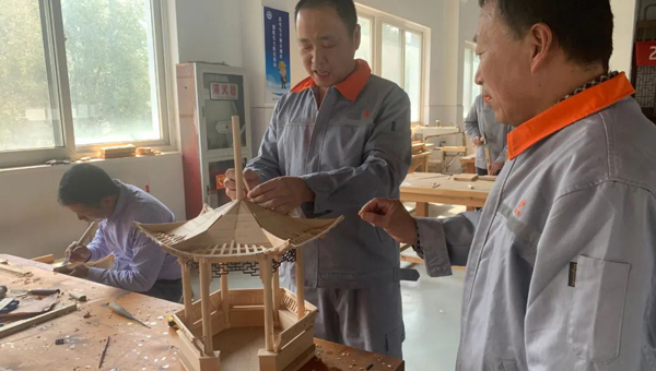 尊龙凯时[苏州景物园林设计,苏州景物园林施工,苏州文物古建修缮,苏州香山制造,苏州园林设计,苏州景物园林设计,苏州园林制造,苏州景物园林制造,苏州古修建修复]