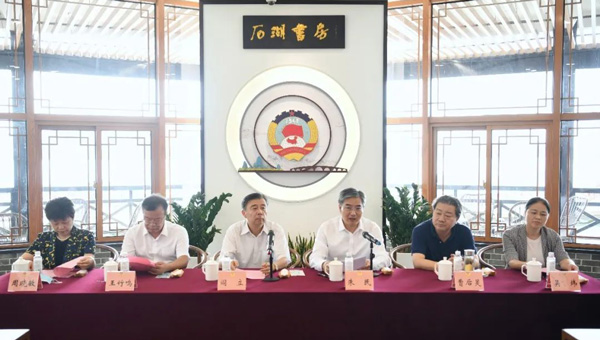 尊龙凯时[苏州景物园林设计,苏州景物园林施工,苏州文物古建修缮,苏州香山制造,苏州园林设计,苏州景物园林设计,苏州园林制造,苏州景物园林制造,苏州古修建修复]
