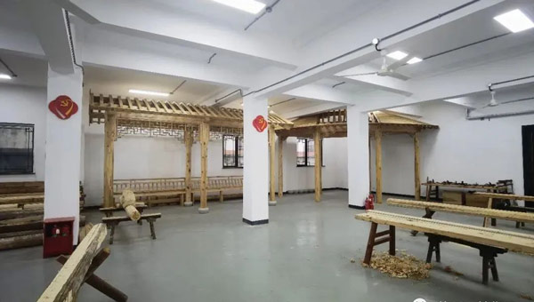 尊龙凯时[苏州景物园林设计,苏州景物园林施工,苏州文物古建修缮,苏州香山制造,苏州园林设计,苏州景物园林设计,苏州园林制造,苏州景物园林制造,苏州古修建修复]