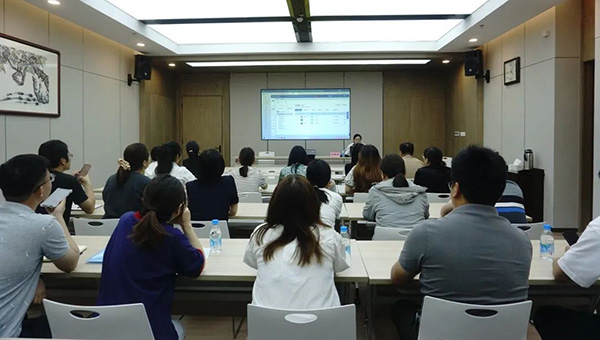尊龙凯时[苏州景物园林设计,苏州景物园林施工,苏州文物古建修缮,苏州香山制造,苏州园林设计,苏州景物园林设计,苏州园林制造,苏州景物园林制造,苏州古修建修复]