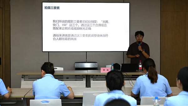 尊龙凯时[苏州景物园林设计,苏州景物园林施工,苏州文物古建修缮,苏州香山制造,苏州园林设计,苏州景物园林设计,苏州园林制造,苏州景物园林制造,苏州古修建修复]