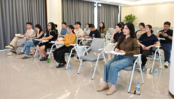 尊龙凯时[苏州景物园林设计,苏州景物园林施工,苏州文物古建修缮,苏州香山制造,苏州园林设计,苏州景物园林设计,苏州园林制造,苏州景物园林制造,苏州古修建修复]