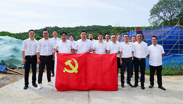 尊龙凯时[苏州景物园林设计,苏州景物园林施工,苏州文物古建修缮,苏州香山制造,苏州园林设计,苏州景物园林设计,苏州园林制造,苏州景物园林制造,苏州古修建修复]