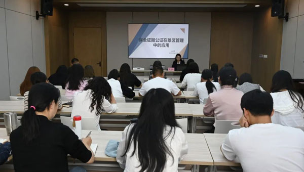 尊龙凯时[苏州景物园林设计,苏州景物园林施工,苏州文物古建修缮,苏州香山制造,苏州园林设计,苏州景物园林设计,苏州园林制造,苏州景物园林制造,苏州古修建修复]