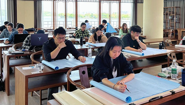 尊龙凯时[苏州景物园林设计,苏州景物园林施工,苏州文物古建修缮,苏州香山制造,苏州园林设计,苏州景物园林设计,苏州园林制造,苏州景物园林制造,苏州古修建修复]