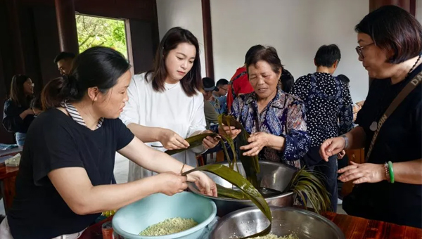 尊龙凯时[苏州景物园林设计,苏州景物园林施工,苏州文物古建修缮,苏州香山制造,苏州园林设计,苏州景物园林设计,苏州园林制造,苏州景物园林制造,苏州古修建修复]